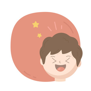 开心小男孩的可爱瞬间