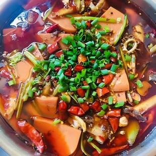 香辣毛血旺 诱人美食盛宴