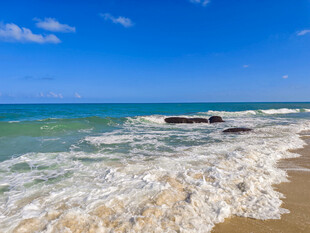 沙滩海浪