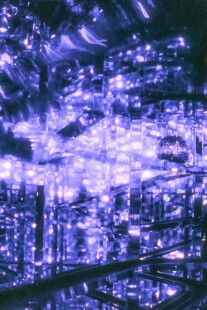 梦幻紫色灯光夜景