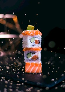 三层寿司创意摆盘