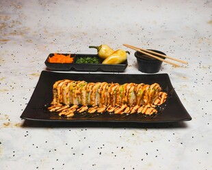 美味日式炸物拼盘