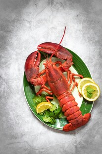 美味龙虾摆盘