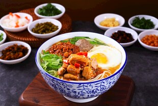 红烧排骨米线