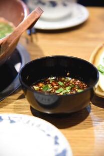 美味调料碗 增添用餐风味