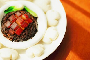 糯米扣肉配精致面点