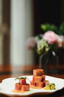 精致创意中式糕点拼盘