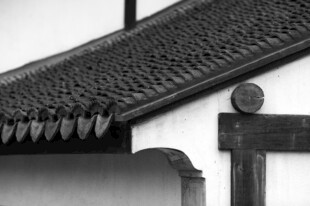 中式古建筑屋檐局部特写