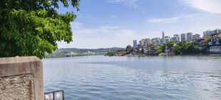 重庆市合川区滨江路