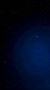 深邃夜空下的点点繁星