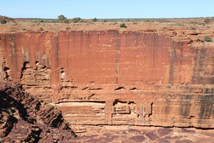 壮观红色悬崖地貌景观