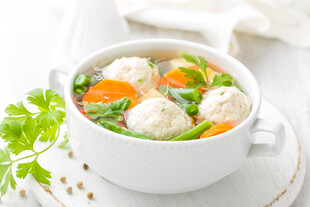 蔬菜肉丸汤