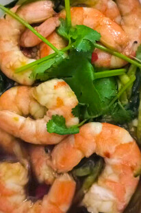 美味鲜嫩的烹饪虾仁