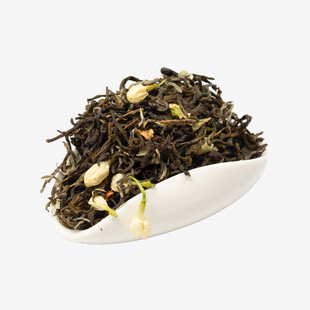 白碟中盛放的特色茶叶