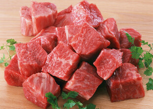新鲜牛肉块 