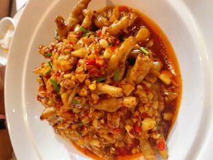 美味香辣鸡爪