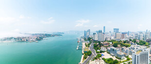 海滨城市美丽天际线景观