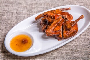 烤乳鸽