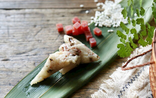 粽叶包裹的美味糯米点心