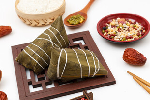 传统美味粽子及搭配食材