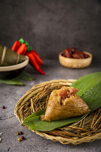 美味传统粽子特写展示