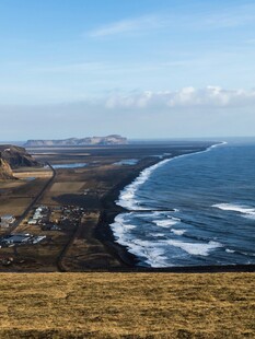 海岸风光 辽阔海景与村落