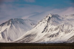 壮丽雪山景观