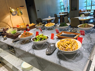 自助美食盛宴多样菜品