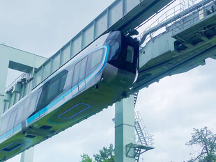 空轨列车