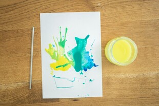 水彩猫咪绘画创作场景