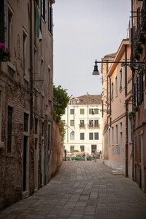 古老街巷中的欧式建筑