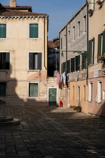 欧洲小镇宁静街道景象