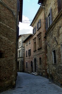 古老街巷的静谧景致