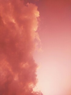 梦幻粉色天空云朵美景