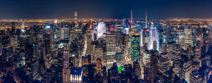 繁华都市夜景俯瞰