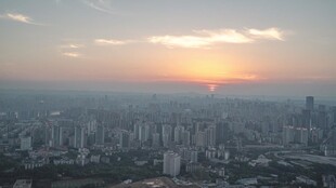 城市日落天际线美景