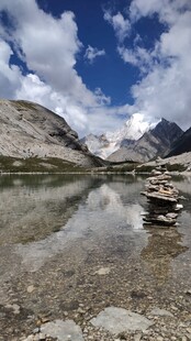 稻城亚丁高山湖泊美景