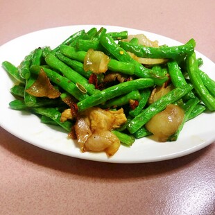 五花肉炒豆角