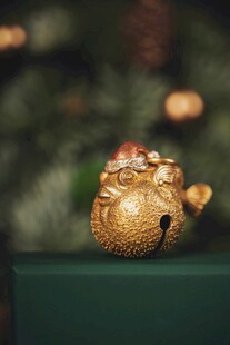 金色精致小摆件