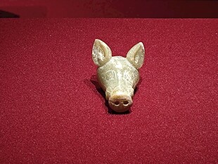 商代玉猪