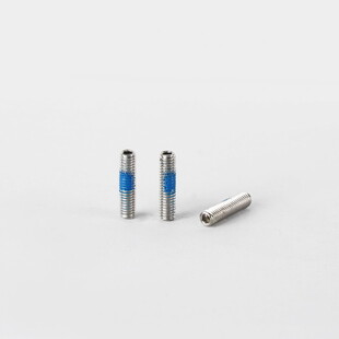 金属圆柱零件展示