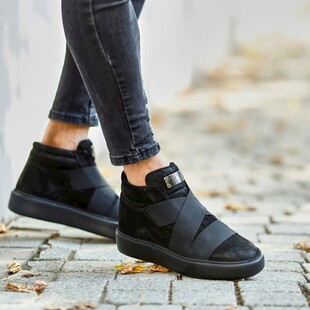 时尚黑色高帮鞋穿搭展示