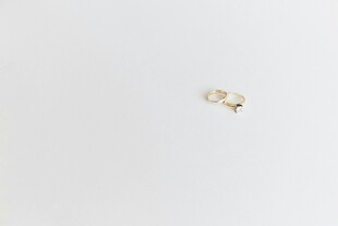 简约金色小饰品