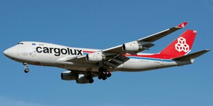 长荣航空飞机起飞瞬间