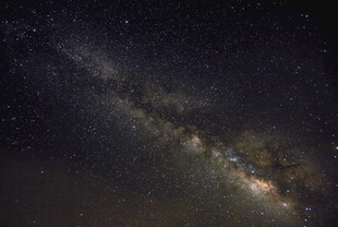 璀璨星河中的壮丽银河系