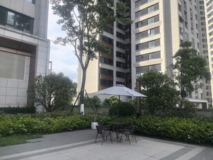 小区户外休闲景观一角