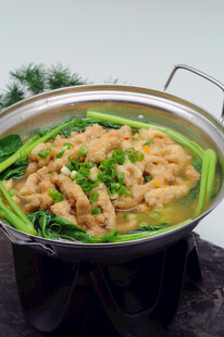鲜香嫩滑的鸡肉蔬菜锅