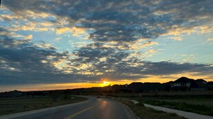 夕阳下的公路美景