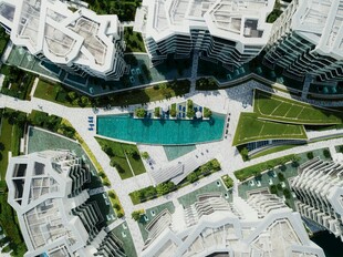 俯瞰现代都市建筑