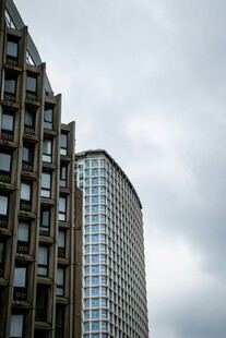 现代高楼建筑外观